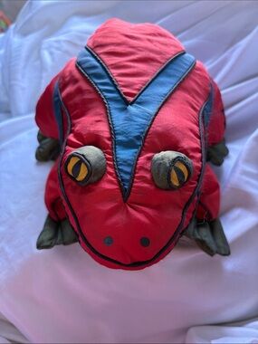 Vintage 1992 Manhattan Toy Company plush frog puffy nylon